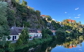 Penzion Pod Skalou